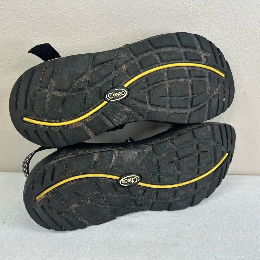 Chaco Black White Strappy Sandals Womens 7 Beachy Travel Resort Casual Boho Swim - Picture 7 of 9